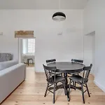 Spacious 2-bedroom Flat In Old Town By Urban Rent Apartment Vilnius