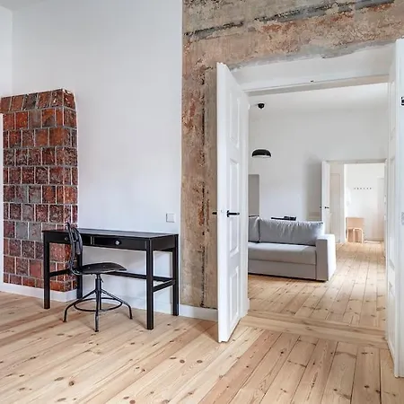 Apartament Spacious 2-bedroom Flat In Old Town By Urban Rent Wilno