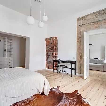 Spacious 2-bedroom Flat In Old Town By Urban Rent Apartment Vilnius