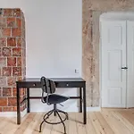 Διαμέρισμα Spacious 2-bedroom Flat In Old Town By Urban Rent Βίλνιους