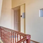 Spacious 2-bedroom Flat In Old Town By Urban Rent Βίλνιους